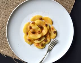 Pommes caramélisées et mulberries au camu-camu
