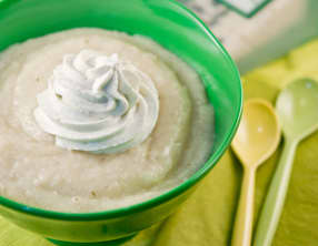 Velouté de chou-fleur et chantilly salée au roquefort