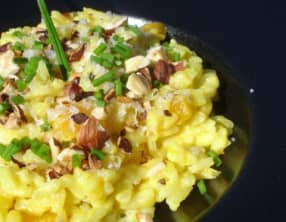 Risotto à la courge butternut, curcuma et noisettes
