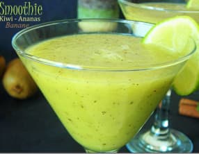 Smoothie au kiwi et ananas