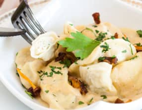 Ravioles au Poulet et Crème de Craquerelles