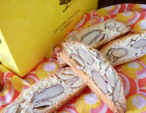 Cacho-dent, croquet aux amandes