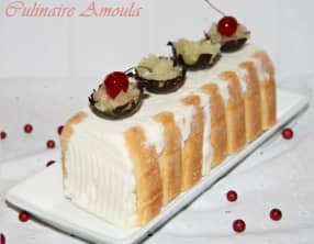 Bûche de Noël glacée à l'ananas