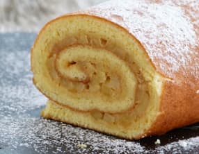 Roulé aux pommes et caramel au beurre salé