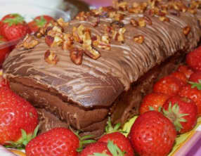 Fraises et cake au chocolat légitimement gourmand de Doriant