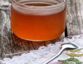 Gelée de pommes à la cannelle