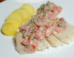 Ailes de raie, sauce aux herbes fraîches et concassée de tomates