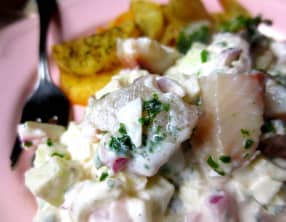 Harengs à la crème et pommes de terre à l’aneth