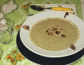 Crème de Brocoli et Rouquette aux Champignons