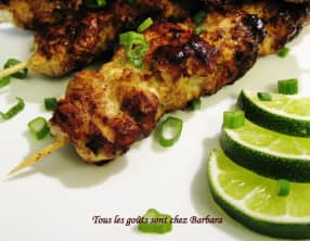 Brochettes de poulet à la citronnelle, à la lime et au gingembre