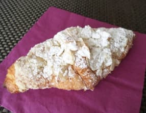 Croissants aux amandes express
