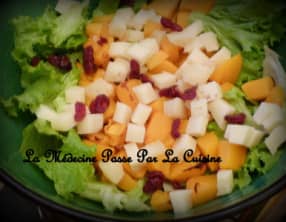 Salade et potiron, fromage d'Ossau-Iraty, airelles, vinaigrette de mangue