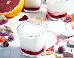 Yaourt à la Rose sur coulis Framboise Pamplemousse