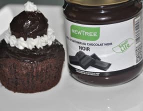 Cupcake au chocolat noir piment, façon religieuse.