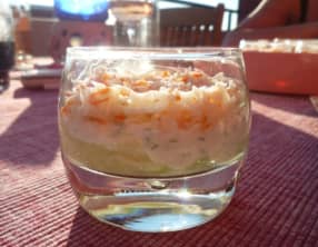 Verrines de concombre surimi