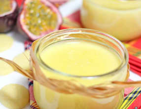 Gâteaux de semoule au chocolat blanc et fruits de la passion