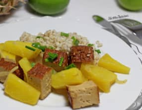 Tofu fumé à l’ananas et citron vert