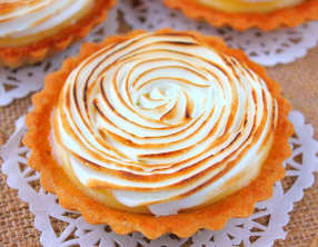 Tarte au citron meringuée façon Pierre Hermé.