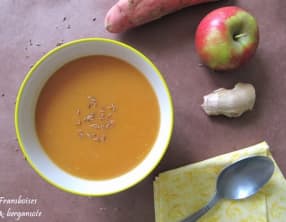 Soupe épicée de patates douces et pommes