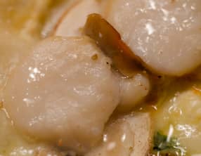 Pizza aux noix de st jacques et à la persillade