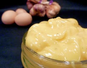 Mayonnaise relevée à l'ail