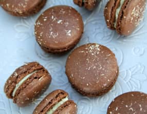 Macarons coco et chocolat