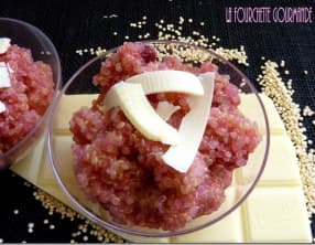 Salade de quinoa aux framboises et chocolat blanc