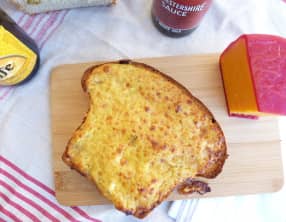 Welsh rarebit sur Bara Brith