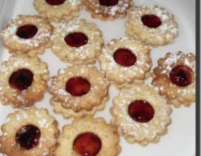 Sablés fleur, coeur de confiture