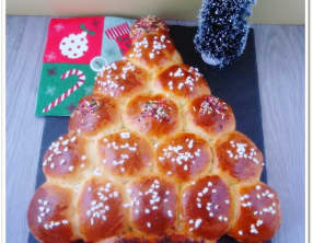 Sapin de Noël brioché