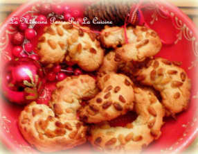 Les croissants aux pignons de Provence