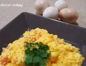 Oeufs brouillés au saumon