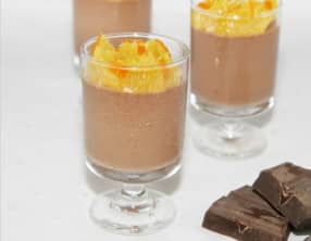 Panna cotta au chocolat, orange et fleur d'oranger