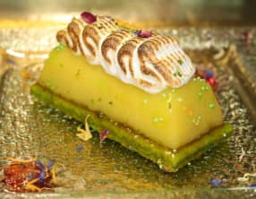 Tarte combava meringuée, gelée de citron