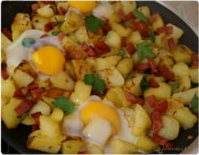 Pommes de terre sautées oeufs et chorizo