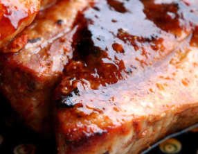 Travers de porc grillé