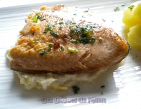 Omble chevalier sur fondue de poireaux