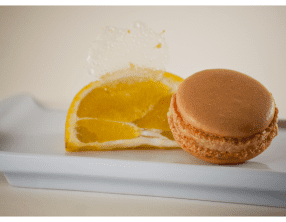 Macarons à l'orange et à la fleur d'oranger