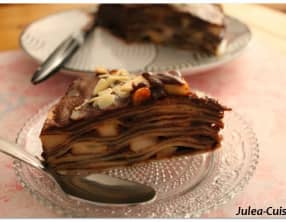 Gâteau de crêpes, poires au rhum, sauce chocolat Nutella