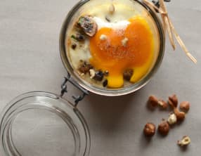 Oeufs cocotte aux champignons, noisettes et comté