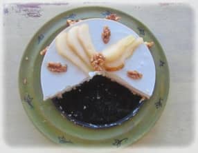 Cheesecake au roquefort, poires et noix