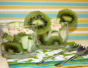 Salade acidulée de crabe, kiwi, et avocat