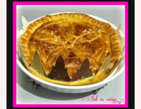 Galette des rois à la frangipane de noisette et confiture de lait