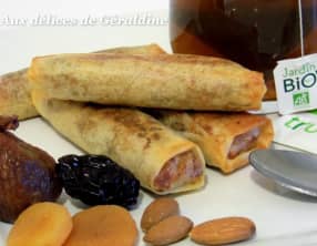 Cigares aux fruits secs parfumés à l'infusion de thym et menthe