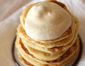 Pancakes et mousseline à la vanille de Madagascar