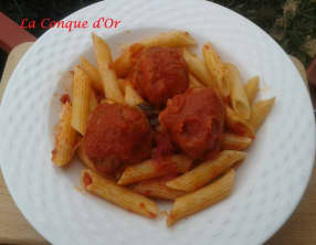 Penne aux boulettes de viande