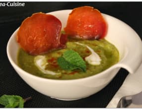Velouté petits pois menthe crémé et jambon séché