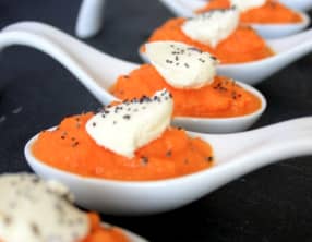 Cuillères apéritives à la carotte, cumin et fromage frais
