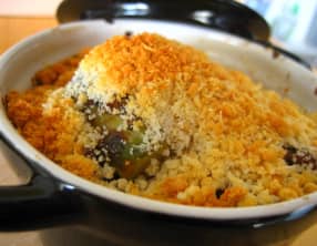 Cocotte de choux de Bruxelles et bacon en crumble