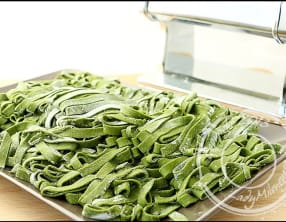 Pâtes fraîches vertes aux épinards
